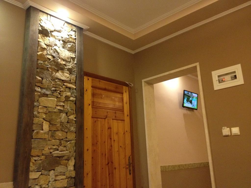 Menis Haus Apartment Nea Nea Vrasna Exterior photo