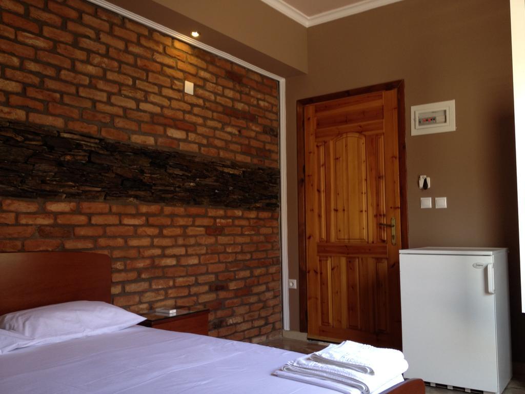Menis Haus Apartment Nea Nea Vrasna Room photo
