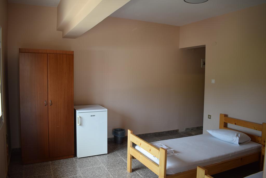 Menis Haus Apartment Nea Nea Vrasna Exterior photo