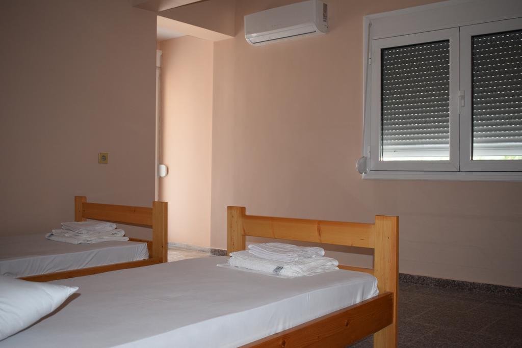 Menis Haus Apartment Nea Nea Vrasna Exterior photo